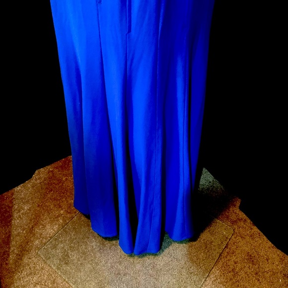 Ladies Dress - Picture 2 of 5